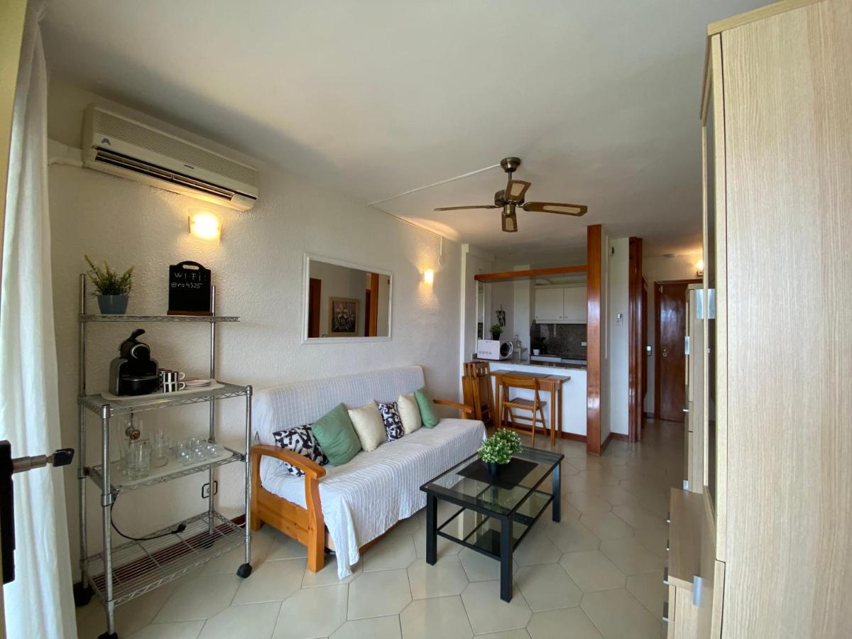 Apartamento Con Piscina En 1ª Linea De Playa En Salou Exterior photo